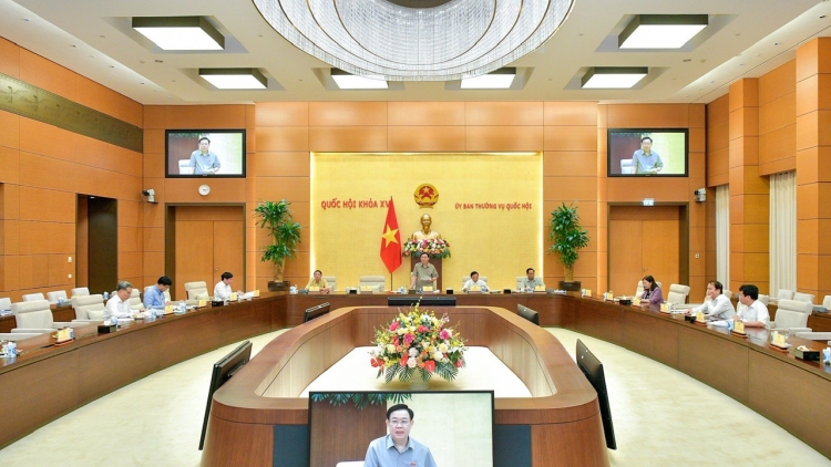 Ôi aơ 13/12 ntơm ƀư rơh rƀŭn 28 bah Ủy ban Thường vụ Quốc hội 