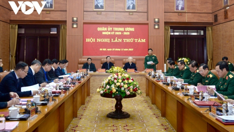 Tổng Bí thư Nguyễn Phú Trọng râng rơh hop tâl 8 tâm nchră Quân uỷ Trung ương