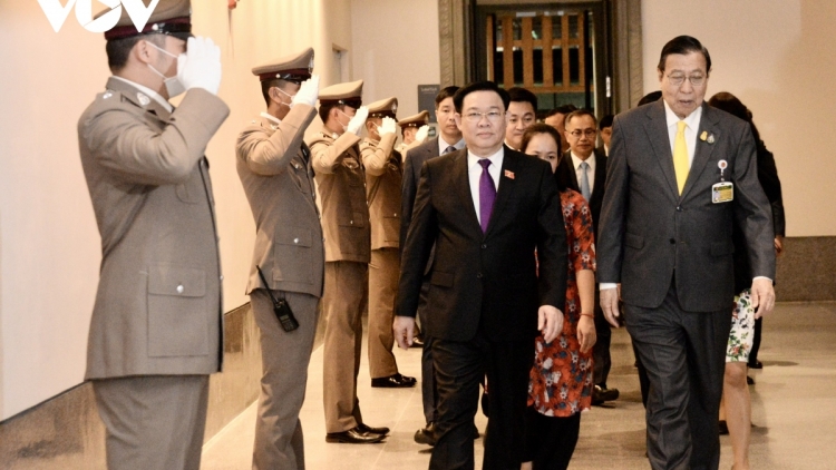 ពត៌មាន ម៉ោង ១៥