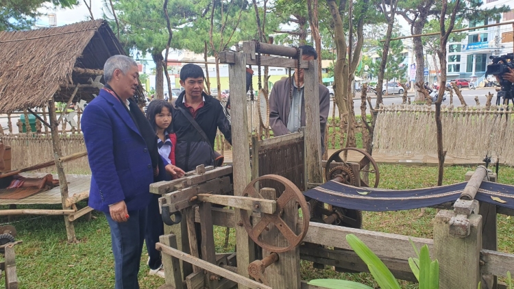 Mơđah tơbleăng kế tơmeăm ton nah, kế tơmeăm xúa pêi chiâk dêi kuăn pơlê hdroâng kuăn ngo Tây Nguyên