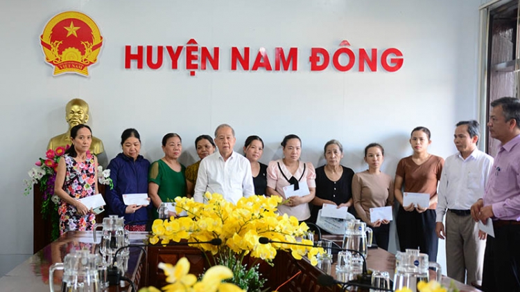 Nam Đông (Thừa Thiên Huế): Zooi đoọng hân đơơh lâh 1,2 tỷ đồng ha pêê pr’loọng pa câl crêê bil bal tu rooh chợ Khe Tre