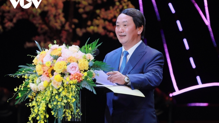 ពត៌មាន ម៉ោង ១៥