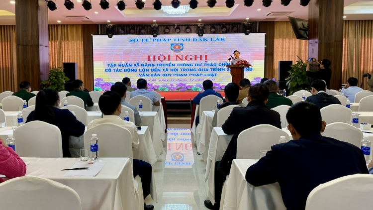 Đắk Lắk nti nău kan mbơh tơih nău kơl tâm rnôk rdâk njêng ƀư săm ƀŭt ntrŭnh kan pháp luật