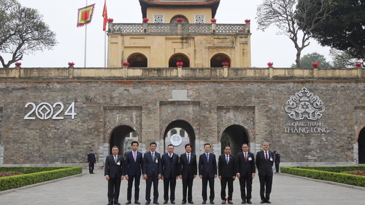 Khua lăn čar Võ Văn Thưởng hŏng Khua mil čhil Phillipines hiu čhưn dlăng ƀuôn prŏng đưm Thăng Long 