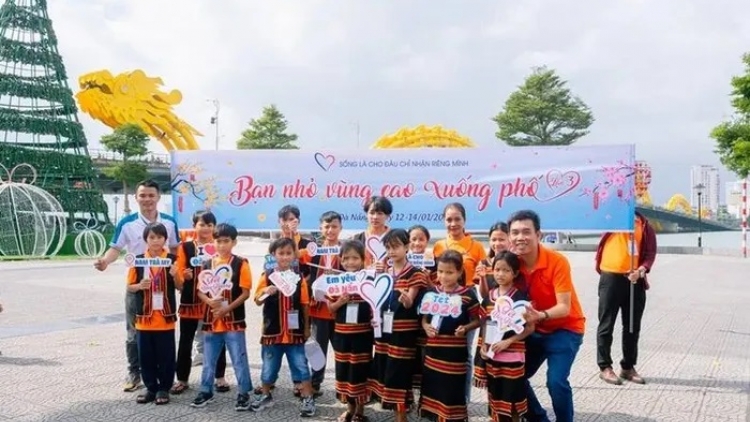 “Pr’zợc p’niên k’coong ch’ngai xiêr ooy phố” - Xa nay bh’rợ liêm loom