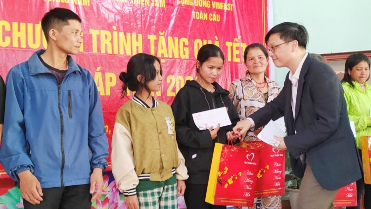 Đông Giang (Quảng Nam): Cher 600 hun pr’hêl Tết đoọng ha manuyh đharựt