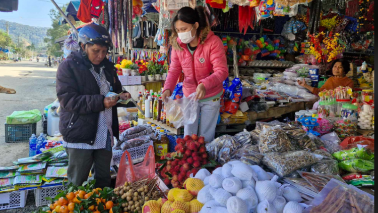 Đơơng âng hàng Tết tước ooy da ding k’coong Quảng Nam