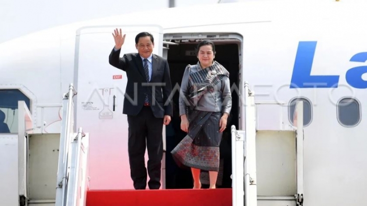 Thủ tướng Phạm Minh Chính ƀư tơm rơh wơt Thủ tướng Lào khâl  ngăn Việt Nam