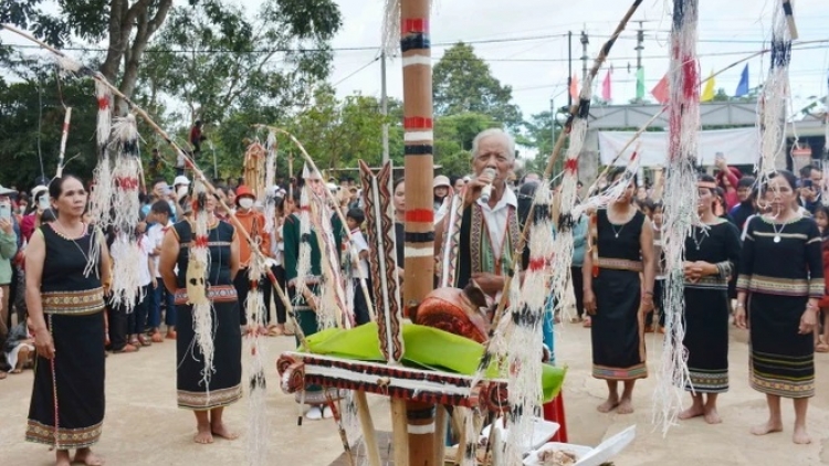 BUI SAMBAI HAREI UAN PADAI BHARAU HAONG MIKVA BANGSA XƠ ĐĂNG DAOK DI TINH ĐAK LAK