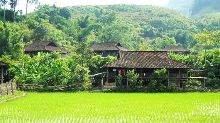 Ngon tô thứ 2 mự 19 căm bườn 2 pì 2024 – Bai thàm lung Tòng Văn Hịa ma tang hịt tam hươn, xền hươn khòng phủ Tay