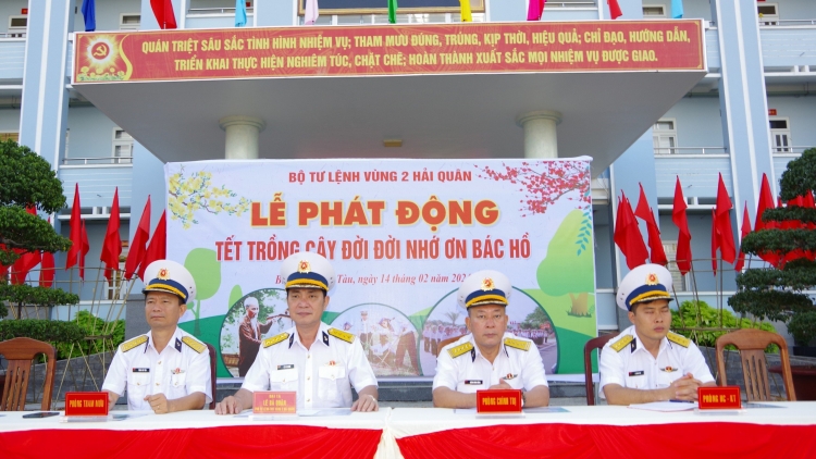 Kơpong 2 Khu lêng gâk kring têa kơxĭ mơhnhôk pêi pro tơdroăng “Têt pêt loăng troh tá ah pâ mơnê Pôa Hồ” rơnó Hơngui Giáp Thìn 2024