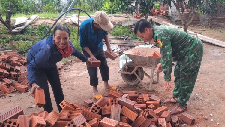 Rơnó Hơngui hiâm mơno hơtôu tung toăng hngêi “Hơtôu tơkăng kong” a Dak Lak