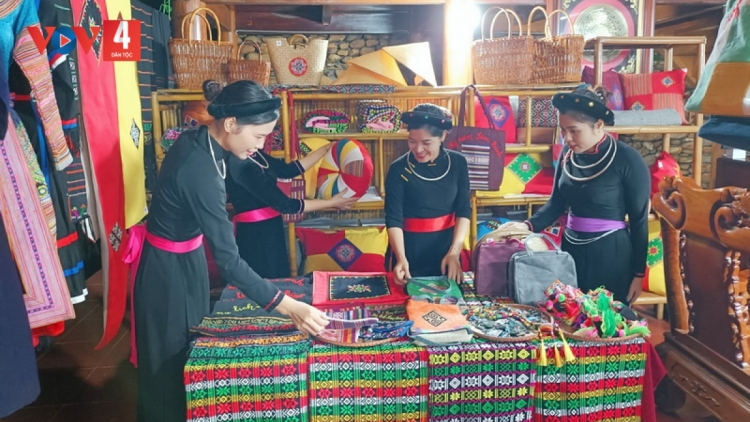 THAU DOM GHEIH MEKRE DI KHAN BAI LÂM BÌNH