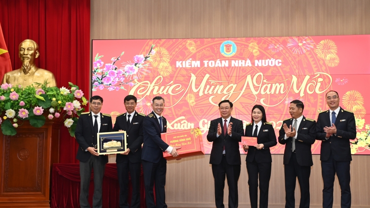 Kruanh Quốc hội Vương Đình Huệ tâm mâp măt nuĭh leo kan Kiểm toán ngih dak