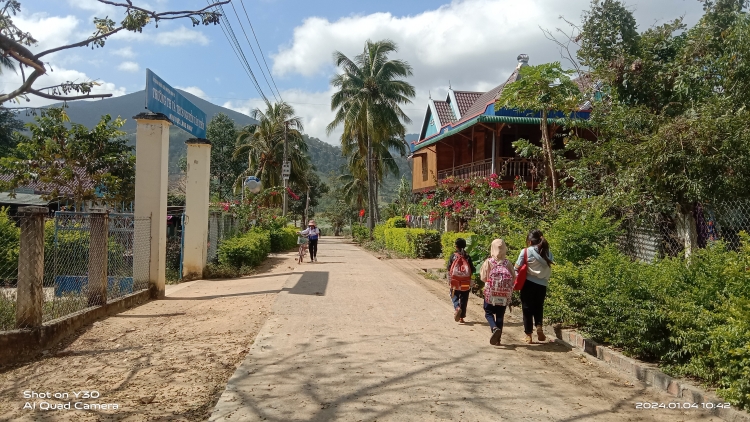 Tơring tơrang ‘nao kơ kon pơlei Bahnar tơ̆ Đak Đoa