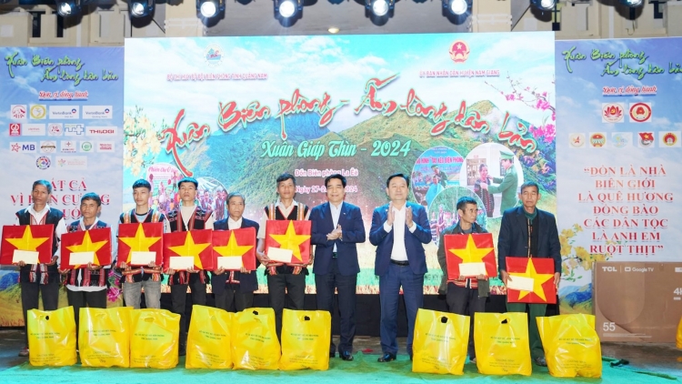 Hân noo ha pruốt ngăn tước ooy đhanuôr da ding k’coong c’noong k’tiếc Quảng Nam