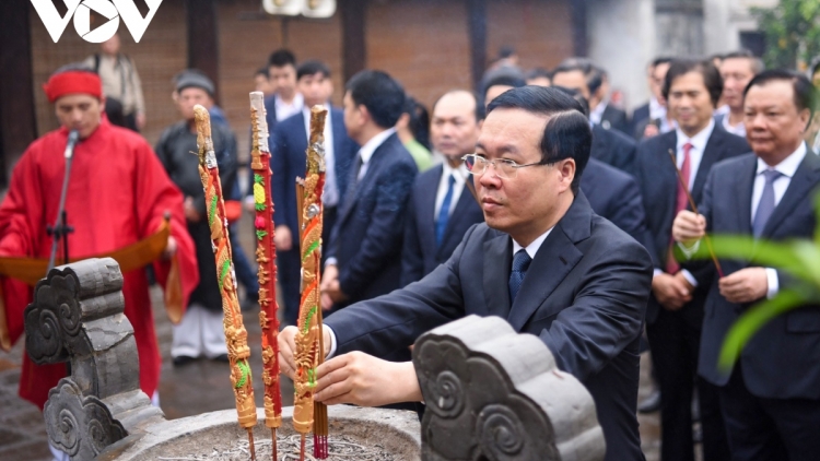 Kăn xiâm hnê ngăn tơnêi têa chôu nhang a tíu tơbâ Pơlê xiâm Cổ Loa