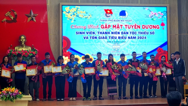 Grăp čô hlăk ai "jing pô bi ala" pioh bi lar knhuah gru dhar kreh djuê ana pô 