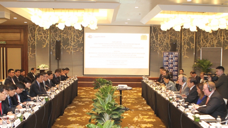 Anih tơm Kŏng an sơng Khul jang mŭk drăm kăp gĭt Jơnŭm jang tĕch pơdro Hoa Kỳ - ASEAN 