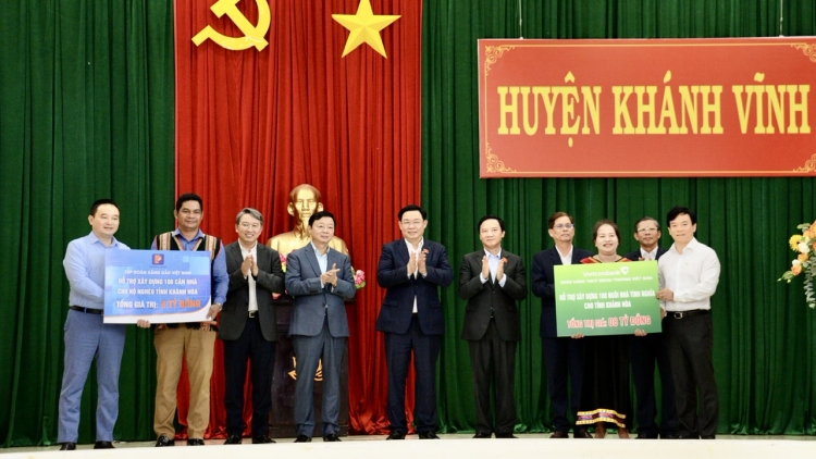 Kruanh Quốc hội râng nau ntơm nra trong tâm n’gor Khánh Hoà