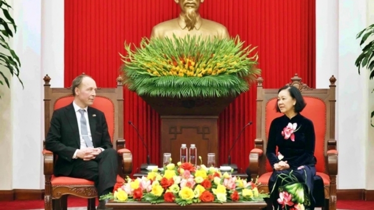 Yă Trương Thị Mai tŭ jum Khua git gai pơ ala mơnuih ƀôn sang dêh čar Phần Lan