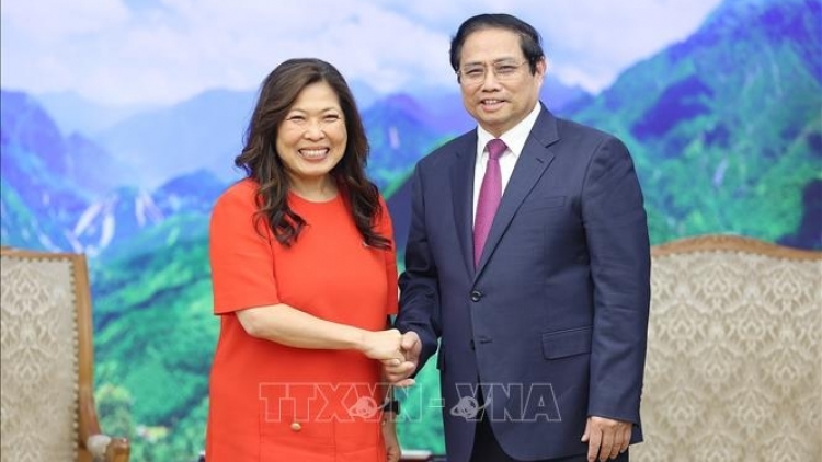 Khua dêh čar ơi Phạm Minh Chính tŭ jum Khua ding jum pơđĭ kyar, sĭ mơdrô jar kmar hăng ba sĭ gơnam dêh čar Canada