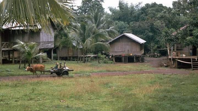 Trao vòng (Jao kông) (Bahnar) 