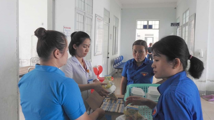 Hên tơdroăng cheăng pêi ki kal dêi rơxông hơnăm ối nếo Kon Tum tung roh leh tơbâ Hâi mơjiâng Đoân (26/3)