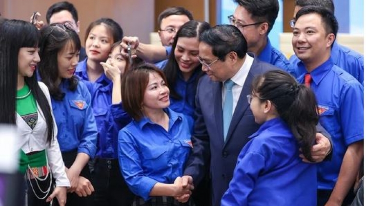 Khua knŭk kna Phạm Minh Chính srăng bi blŭ hrăm hŏng phung êdam êra kơ hdră mlih mrô 