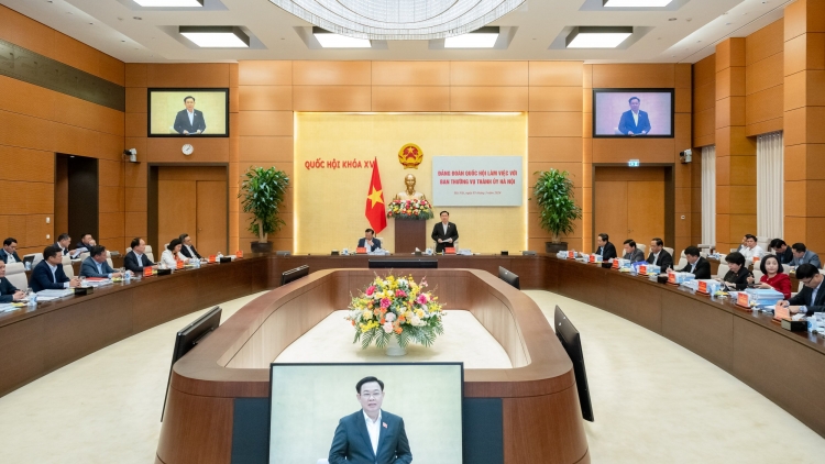 Kruanh Quốc hội Vương Đình Huệ ƀĭt joet rơh pah kan đah Đảng đoàn Quốc hội pah kan đah Ban Thường vụ Thành ủy Hà Nội 