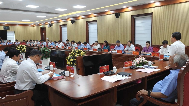 Càr Kon Tum pơrjum sền jơh wơl broă bơ̆t bơtàu Đảng tơngai bơh nam 2020 tus 2025