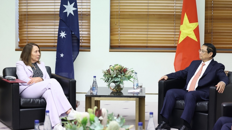 Thủ tướng Chính phủ Phạm Minh Chính ôp srĭng nău Kruanh Thượng viện Australia