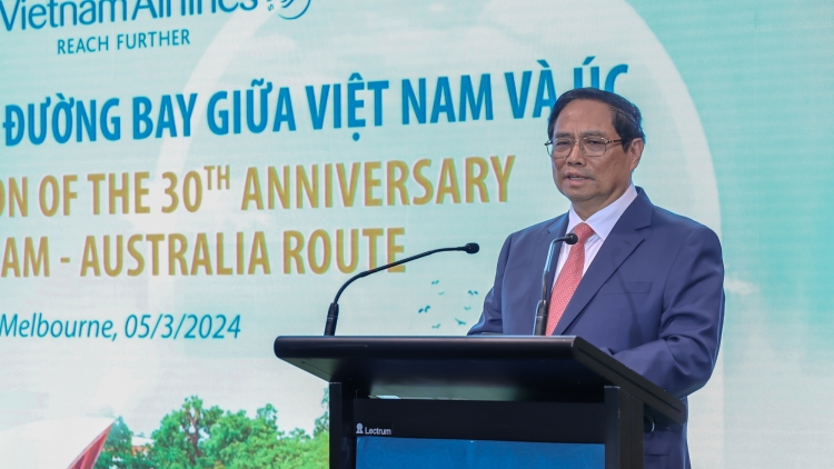 Khua dêh čar ơi Phạm Minh Chính jơnum hrŏm hơdor glăi 30 thun jơlan por nao rai Việt Nam-Australia mơ̆ng Vietnam Airlines