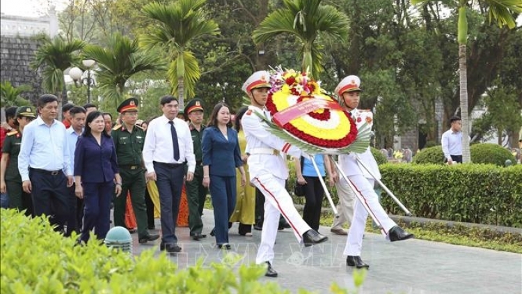 QUYEN AKOK NEGAR VÕ THỊ ÁNH XUÂN MAI RIVANG SAONG ALIN PANDAP KA URANG LIN ĐIỆN BIÊN