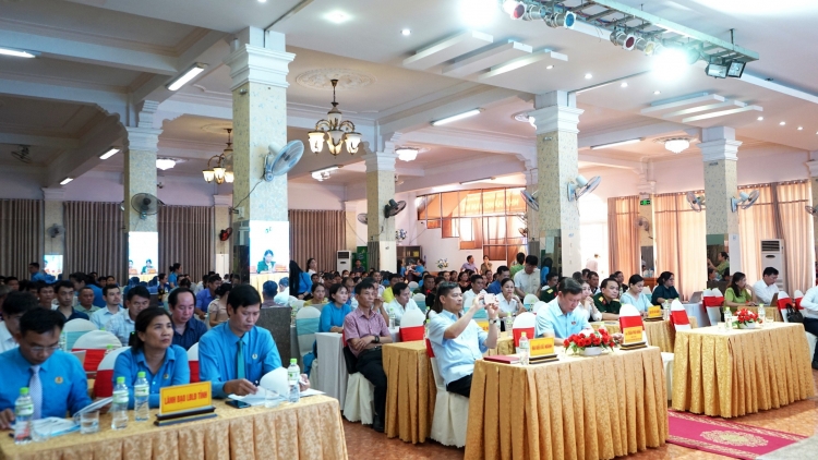 Phung bi ala kơ mnuih ƀuôn sang čar Dak Lak akâo rơ̆ng klei tŭ dưn djŏ hdră bhiăn, djŏ klă kơ mnuih mă bruă  