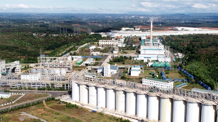 Tập đoàn Lơh sa mờ măi mok Chah-Phan kwơ geh is Việt Nam (TKV) geh bơcri uă priă lơh Rơndăp broă Ƀô xít – Alumin – Trà tàm càr Dăk Nông