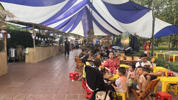 Lu klei jăk hlăm knăm mơak “Lăn čar hluh hlir” wưng hruê 30/4 