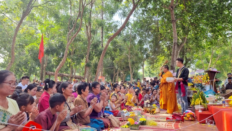 Hô hơng sa tềp Bunpimay tàm kơnhoàl Buôn Đôn, càr Dăk Lăk 