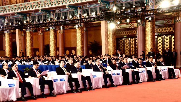 Jơnau tơnggit ngai dơ̆ poan, ngai 10-4-2024