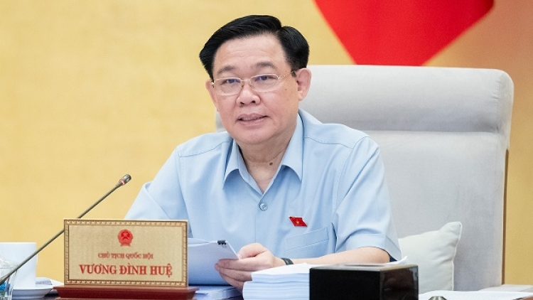 Uỷ ban Thường vụ Quốc hội an nău rgop mpeh trong nchrăp Luật Dăp rgum nkual ƀon têh n’hanh dăp rgum nkual thôn ƀon