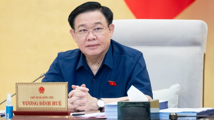 Uỷ ban Rnâng kan rgop nau nchrăp Luật Di sản văn hoá (rgâl nkra)