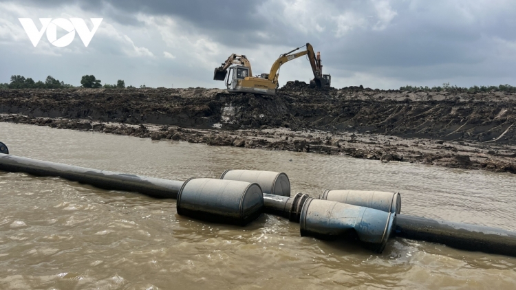 ពត៌មាន​ម៉ោង៦