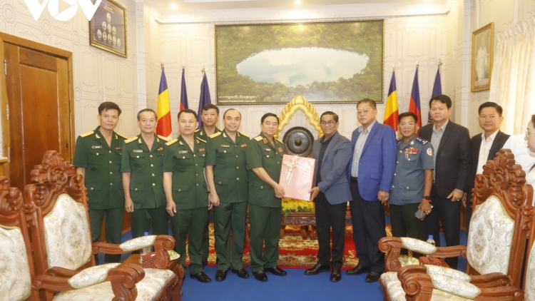 QUÂN KHU 5 LƯM HƠNH DEH TẾT CHOL CHNAM THMAY ĐHỊ CAMPUCHIA