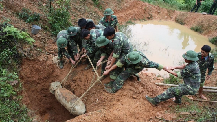 DOM MBOM SIU DAOK KANDAONG VEIK HADEI DI MBANG MESUH METAK DI VIỆT NAM LAC LABAIH 800.000 TẤN