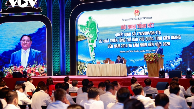 Pôa Phạm Minh Chính - Ngế pro xiâm hnê ngăn tơnêi têa veăng hôp tối mơgêi tâi tâng Pơkâ kơxô̆ 178 ‘na mơnhông tơƀrê Phú Quốc