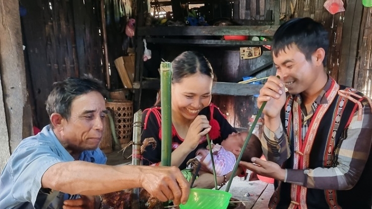 Tơlơi ngă yang hlung asăt (hlung tơnen) mơng djuai ania Bahnar