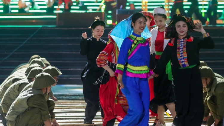 Hdră kdŏ mmuñ “Điện Biên Phủ - gru kruăk yuôm bhăn hlăm hƀuê ênuk” 