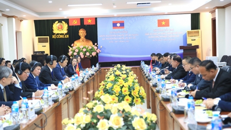 Ƀộ Kwang àng lơgar Việt Nam mờ Ƀộ Kwang àng lơgar Lào lơh broă bal tàm broă ngui bơta chài măi mok pa, rơcang lài kơrian cau tìs