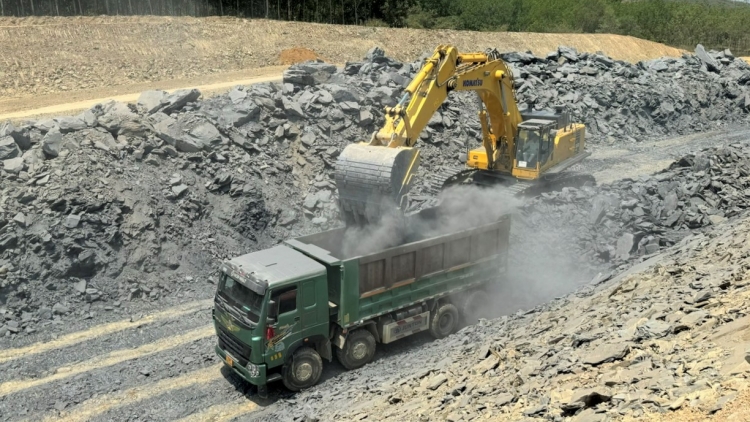 Dăk Lăk tă bơsong bơta kòl yan anih tuh sang drơng broă lam lơh gùng rơndeh ntoat mhar Khánh Hòa – Buôn Ma Thuột