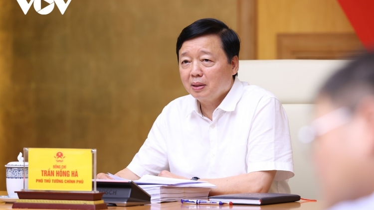 Phó Thủ tướng ồng Trần Hồng Hà: Mhar lơh sir ală Nghị địñ (Jơnau lơh nền bơh Cíñ phủ dê) bơh Adat Hìu ơm dê